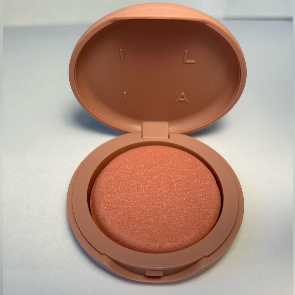 NWT🌷ILIA Soft Focus Blurring Blush (Talc-Free Powder) in “Flutter” (warm peach) - Picture 2 of 5